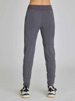 Wholesale Blanc Noir Pantalon De Moto Mastermind Fer Forge