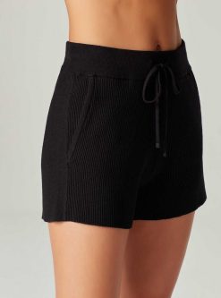 Hot Blanc Noir Short Portola Noir