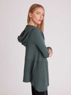 Hot Blanc Noir Cardigan Portola Court Foret Noire