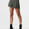 Online Blanc Noir Short Utilitaire Mastermind Vert Fusil