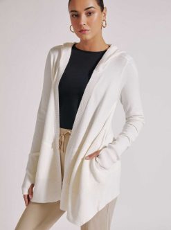 Hot Blanc Noir Cardigan Portola Court Blanc