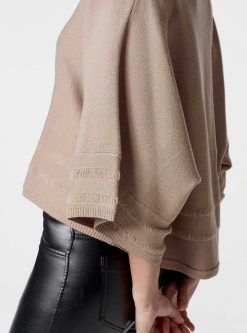 Online Blanc Noir Pull Liminal A Col Benitier Grege